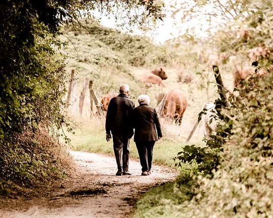 Czy praca na dwóch etatach liczy się do emerytury?