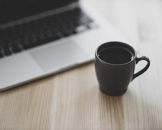 Czy można pracować w Niemczech i mieszkać w Polsce?