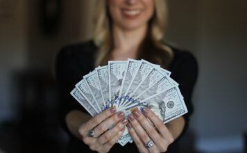 Ile wynosi wynagrodzenie za staż 2023 netto? Ile wynosi wynagrodzenie za staż 2023 netto?